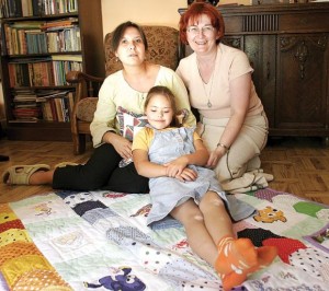 z3643663Q,Jagoda-z-mama-Alicja--z-lewej--i-Lena-Galinska